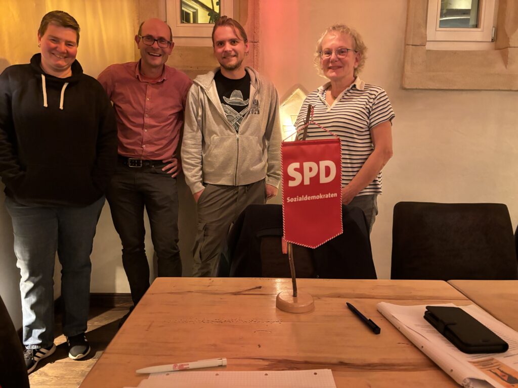 Ernst Deuer Als Spd Ortsvorsitzender Best Tigt Neuer Vize Ist